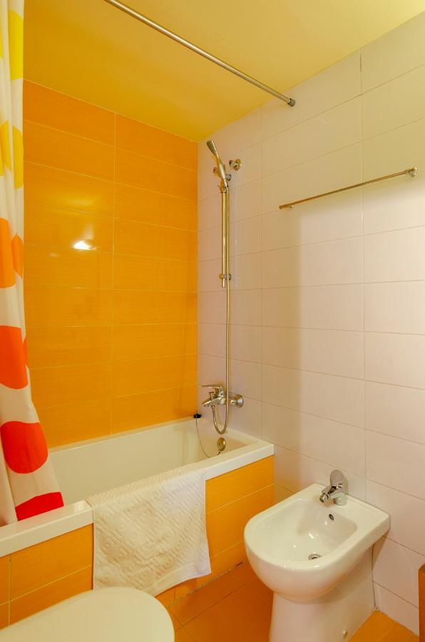 Devesa Park Apartment with Private Parking Girona Bagian luar foto