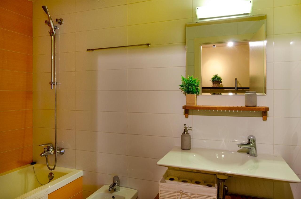 Devesa Park Apartment with Private Parking Girona Bagian luar foto